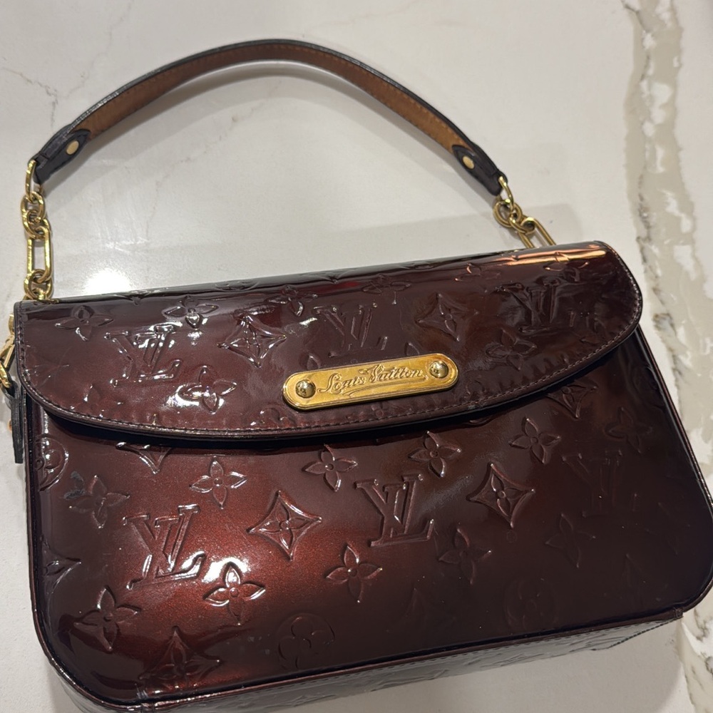 Louis Vuitton Venis chain Bag with Monogram Embossing